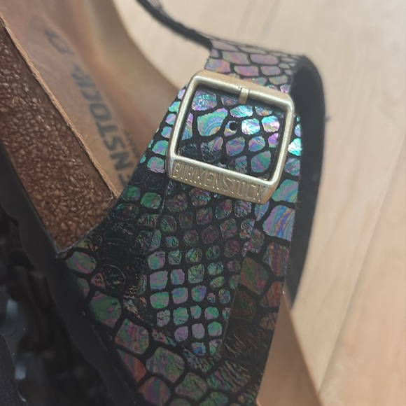 Birkenstock Gizeh Metallic Crocodile Print Sandals | Women’s Size 41 - Picture 10 of 10